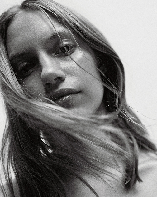 Manasi 7 Botanical Cleanser Caulis